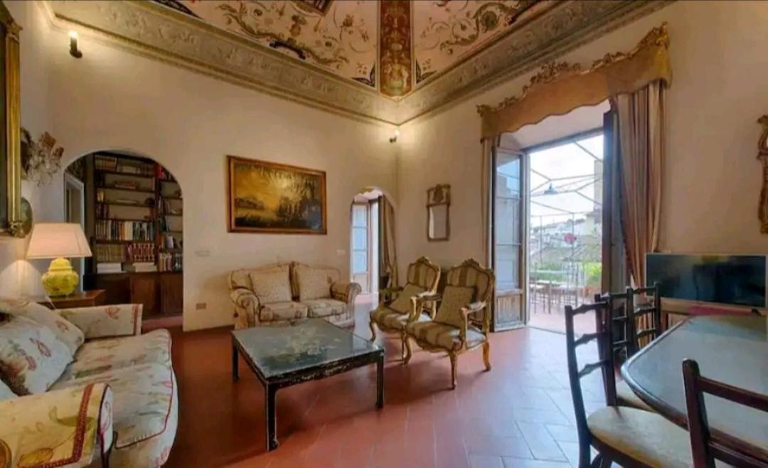 Apartamento Reinassance Palace